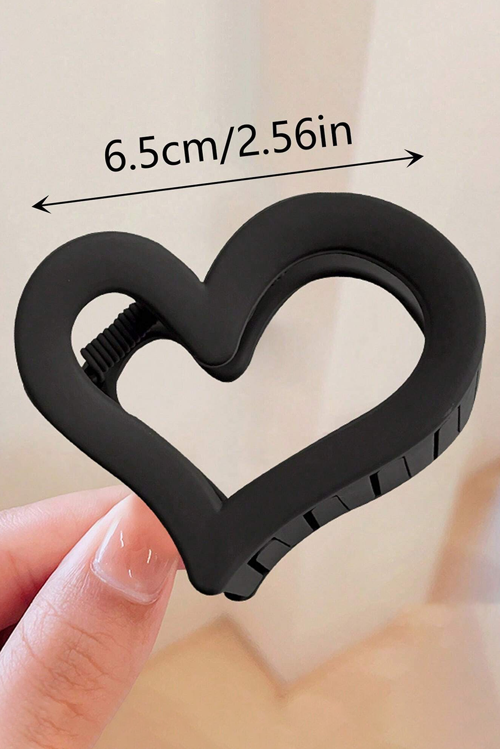 Black Cutout Heart Shape Hair Clip